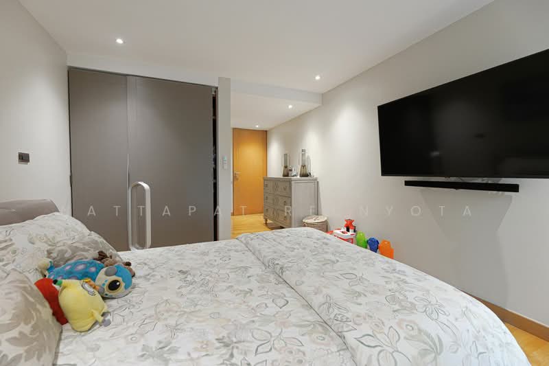 Silver Heritage, Bangkok, 96 Soi Sukhumvit 38, Phra Kanong, Khlong Toei, Bangkok, 4 Bedrooms, 303 sqm, Condo For Sale, by Nattapat Reunyota, 500390383 - DDproperty.com