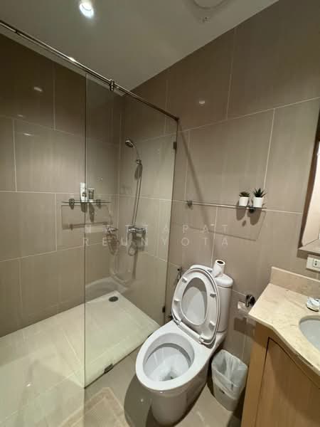The Empire Place, Bangkok, 88 Narathiwatratchanakharin Road, Thung Maha Mek, Sathon, Bangkok, 3 Bedrooms, 135 sqm, Condo For Sale, by Nattapat Reunyota, 500390386 - DDproperty.com