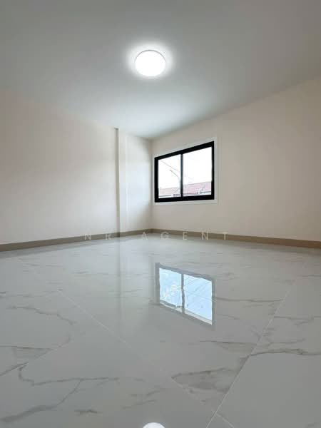 หมู่บ้านรัตนาธิเบศร์, Nonthaburi, Bang Bua Thong, Nonthaburi, 2 Bedrooms, 96 sqm, Townhouse For Sale, by NR AGENT, 500390402 - DDproperty.com