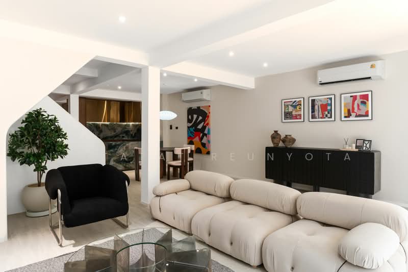 บ้าน 3-ห้องนอน, กรุงเทพ, ทุ่งวัดดอน, สาทร, กรุงเทพ, 220 ตร.ม., บ้านเดี่ยว ขาย, โดย Nattapat Reunyota, 500390409 - DDproperty.com