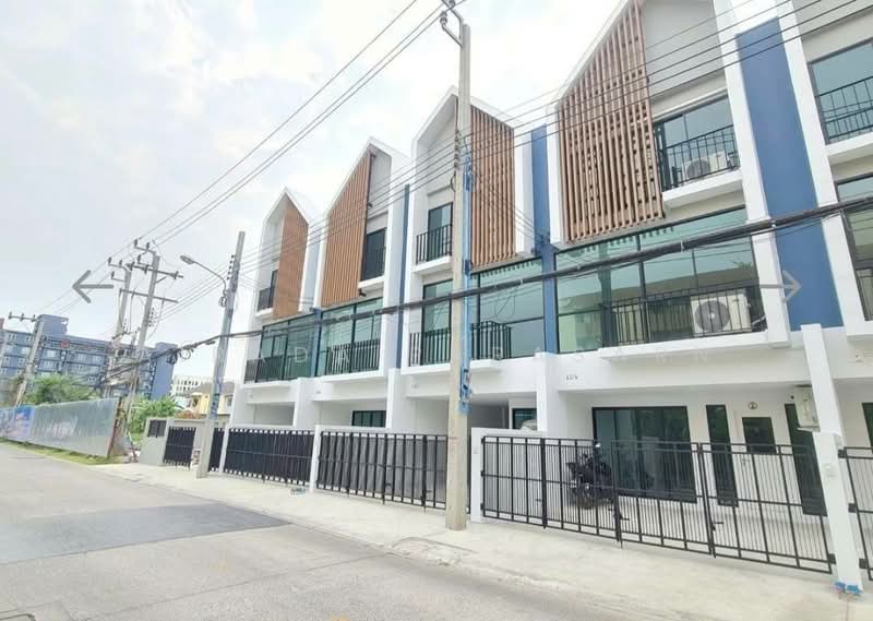 Deco @ Bearing, Bangkok, Soi Sukhumvit 70/5, Sukhumvit Road, Bang Na, Bangkok, 2 Bedrooms, 200 sqm, Townhouse For Rent, by Airada Parasarn, 500390414 - DDproperty.com