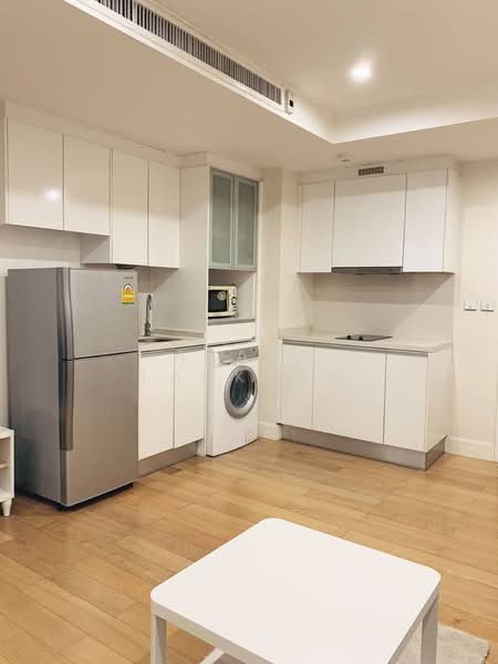 Collezio Sathorn-Pipat, Bangkok, 41 Soi Pipat 1 Silom Road, Silom, Bang Rak, Bangkok, 1 Bedroom, 45 sqm, Condo For Sale, by Araya Laokham, 500390451 - DDproperty.com