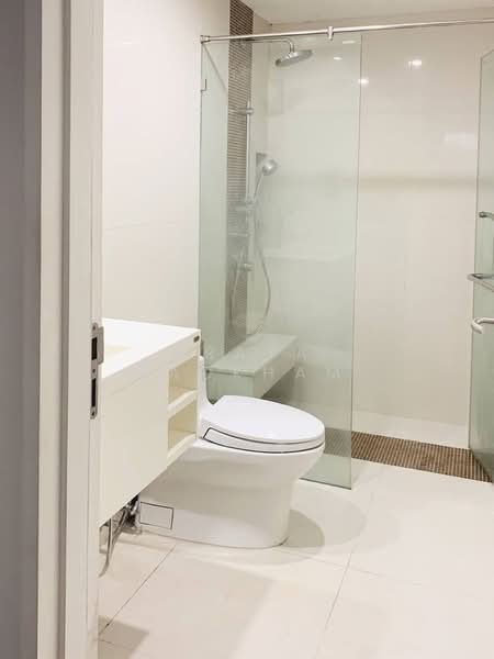 Collezio Sathorn-Pipat, Bangkok, 41 Soi Pipat 1 Silom Road, Silom, Bang Rak, Bangkok, 1 Bedroom, 45 sqm, Condo For Sale, by Araya Laokham, 500390451 - DDproperty.com
