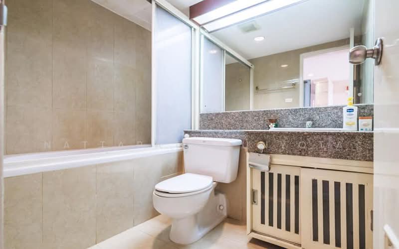 River Heaven Chareonkrung, Bangkok, 2667 Chareonkrung Road, Bang Kho Laem, Bangkok, 1 Bedroom, 49 sqm, Condo For Sale, by Nattapat Reunyota, 500390502 - DDproperty.com
