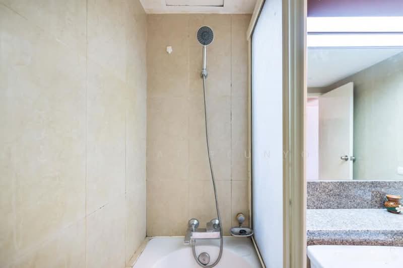 River Heaven Chareonkrung, Bangkok, 2667 Chareonkrung Road, Bang Kho Laem, Bangkok, 1 Bedroom, 49 sqm, Condo For Sale, by Nattapat Reunyota, 500390502 - DDproperty.com