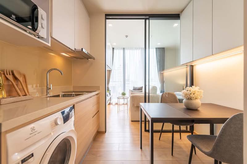 Noble Around Sukhumvit 33, Bangkok, 17 Soi Sukhumvit 33, Khlong Tan Nua, Watthana, Bangkok, 1 Bedroom, 27 sqm, Condo For Rent, by Ampaporn Ohnuch, 500390566 - DDproperty.com