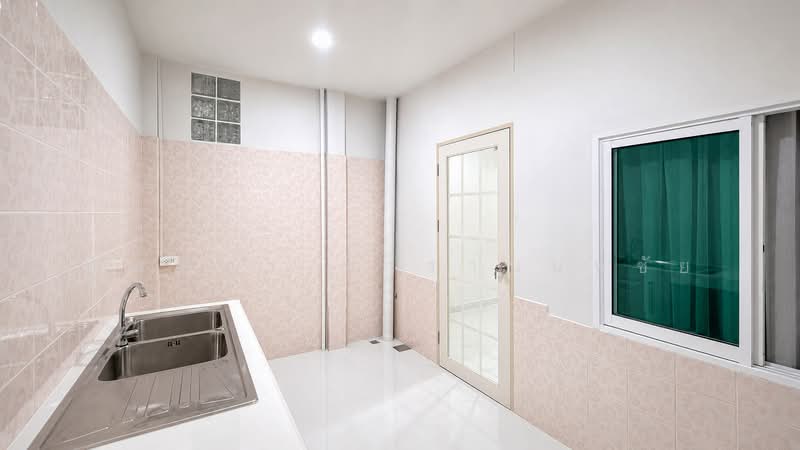 เสนาวิลล่า 4 พระยาสุเรนทร์, Bangkok, พระยาสุเรนทร์, Sam Wa Tawan Tok, Khlong Sam Wa, Bangkok, 2 Bedrooms, 89 sqm, Townhouse For Sale, by ปุณณภา นารานนทชัย, 500390578 - DDproperty.com
