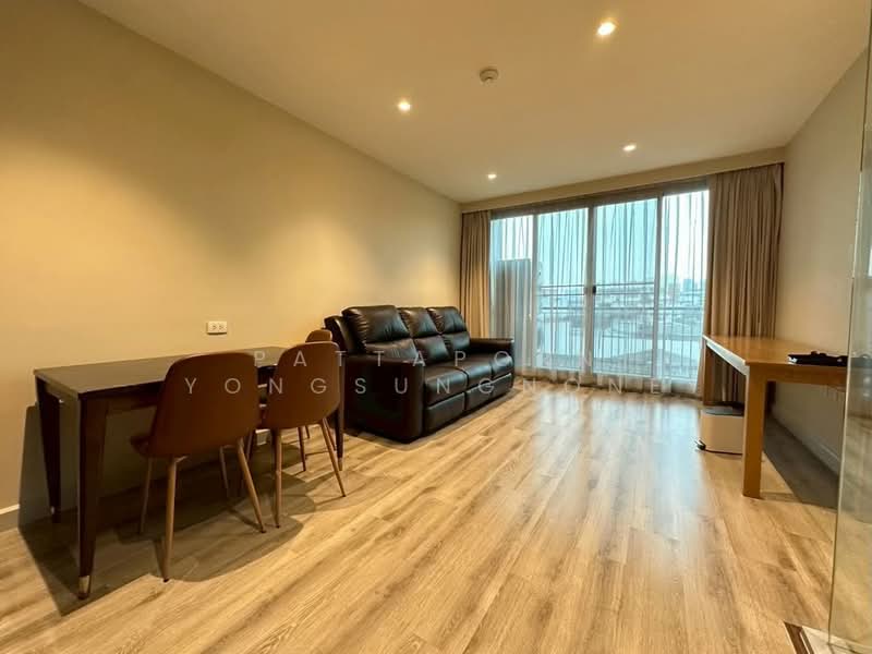 Centric Sathorn-St Louis, Bangkok, Sathorn Nua Road, Yan Nawa, Sathon, Bangkok, 2 Bedrooms, 66 sqm, Condo For Rent, by Pattaporn Yongsungnone, 500390612 - DDproperty.com
