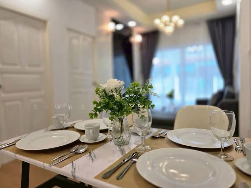 Beautiful 2 Bed Fully Furnished Semi-Detached Home for Only 2.99 MB, Chon Buri (Pattaya), Soi Suk Som Boon, Nong Pla Lai, Bang Lamung (Pattaya), Chon Buri (Pattaya), 2 Bedrooms, 120 sqm, Single Detached House For Sale, by Siwas Thepphabut, 500390616 - DDproperty.com