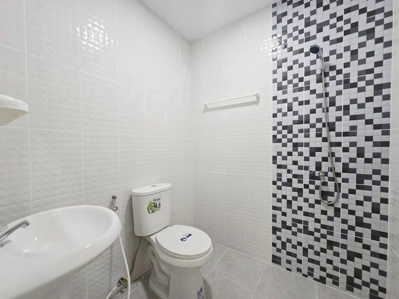 Beautiful 2 Bed Fully Furnished Semi-Detached Home for Only 2.99 MB, Chon Buri (Pattaya), Soi Suk Som Boon, Nong Pla Lai, Bang Lamung (Pattaya), Chon Buri (Pattaya), 2 Bedrooms, 120 sqm, Single Detached House For Sale, by Siwas Thepphabut, 500390616 - DDproperty.com