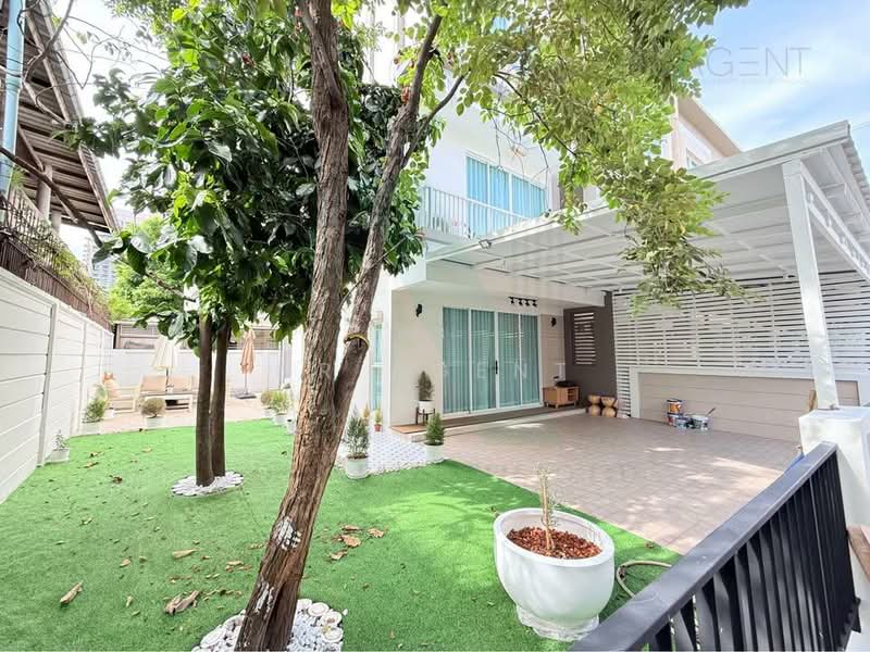 Lumpini Town Place Ratchayothin-Sena, Bangkok, Chan Kasem, Chatuchak, Bangkok, 3 Bedrooms, 175 sqm, Townhouse For Rent, by NR AGENT, 500390626 - DDproperty.com