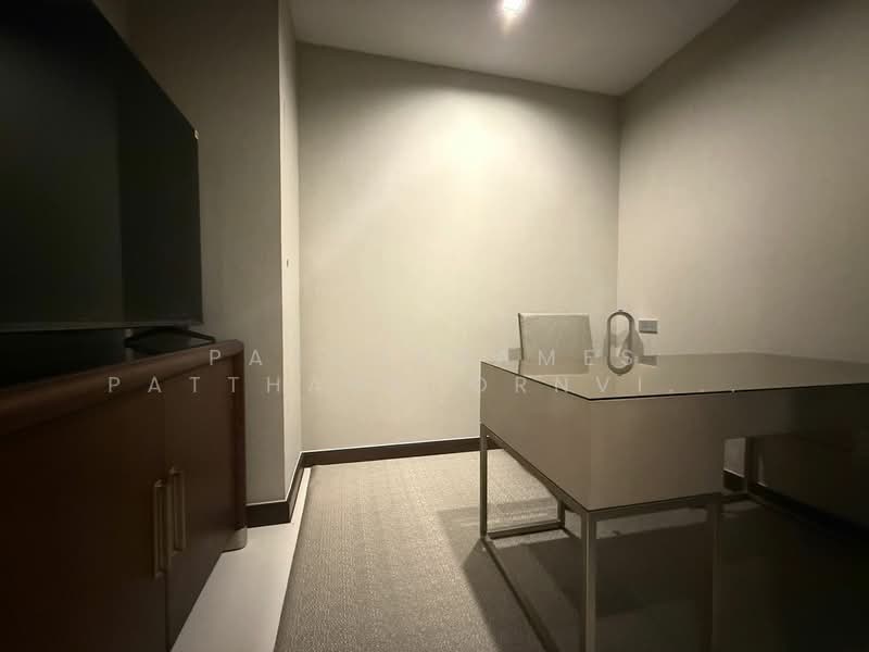 Q1 Sukhumvit, Bangkok, 1 Sukhumvit Road, Khlong Toei, Bangkok, 2 Bedrooms, 117 sqm, Condo For Rent, by Patcharames Pattharapornviboon, 500390668 - DDproperty.com