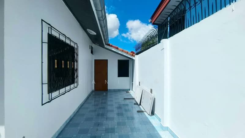 CYP225 Single-Storey House in Chokchai 4 Village Pattaya, Chon Buri (Pattaya), Nong Pru, Bang Lamung (Pattaya), Chon Buri (Pattaya), 2 Bedrooms, 120 sqm, Single Detached House For Rent, by Zani ษณิ, 500390735 - DDproperty.com