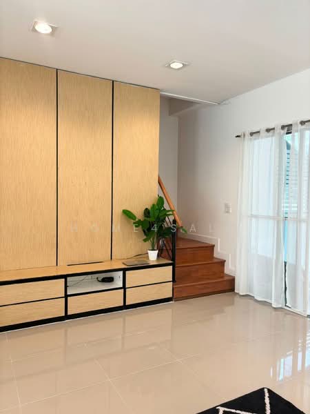 Vista 180 Thepharak-Wongwaen, Samut Prakan, Thepharak, Muang Samut Prakarn, Samut Prakan, 3 Bedrooms, 180 sqm, Townhouse For Sale, by home4sale, 500390797 - DDproperty.com