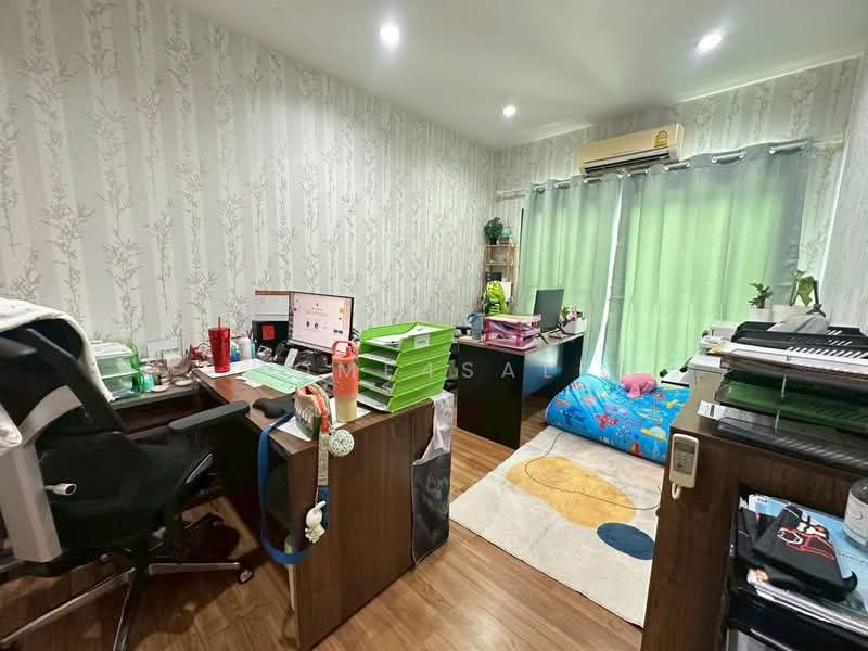 The Metro Ramkhamhaeng - Wongwean, Bangkok, Thap Chang, Saphan Sung, Bangkok, 3 Bedrooms, 148 sqm, Townhouse For Sale, by home4sale, 500390804 - DDproperty.com