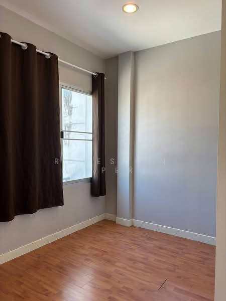 Vista 180 Thepharak-Wongwaen, Samut Prakan, Thepharak, Muang Samut Prakarn, Samut Prakan, 3 Bedrooms, 190 sqm, Townhouse For Rent, by Rosesirin Expert, 500390844 - DDproperty.com