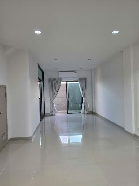 Premium Place Phaholyothin-Ramintra : พรีเมียม เพลส พหลโยธิน-รามอินทรา, กรุงเทพ, ท่าแร้ง, บางเขน, กรุงเทพ, 170 ตร.ม., ทาวน์เฮ้าส์ ให้เช่า, โดย Rosesirin Expert, 500390851 - DDproperty.com
