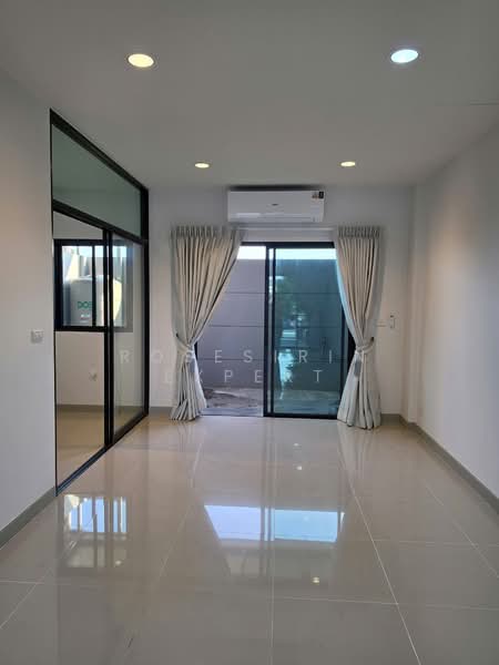 Premium Place Phaholyothin-Ramintra : พรีเมียม เพลส พหลโยธิน-รามอินทรา, กรุงเทพ, ท่าแร้ง, บางเขน, กรุงเทพ, 170 ตร.ม., ทาวน์เฮ้าส์ ให้เช่า, โดย Rosesirin Expert, 500390851 - DDproperty.com