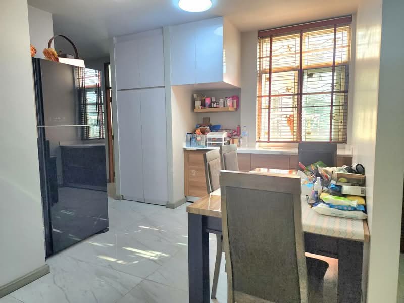 ขายบ้านเดี่ยว 2 ชั้น พร้อมเฟอร์นิเจอร์ทั้งหลัง บ้านส่วนตัว, Nakhon Ratchasima, Ma Roeng, Muang Nakhon Ratchasima, Nakhon Ratchasima, 4 Bedrooms, 360 sqm, Single Detached House For Sale, by วิรณี, 500390953 - DDproperty.com