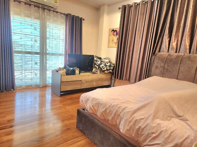 ขายบ้านเดี่ยว 2 ชั้น พร้อมเฟอร์นิเจอร์ทั้งหลัง บ้านส่วนตัว, Nakhon Ratchasima, Ma Roeng, Muang Nakhon Ratchasima, Nakhon Ratchasima, 4 Bedrooms, 360 sqm, Single Detached House For Sale, by วิรณี, 500390953 - DDproperty.com