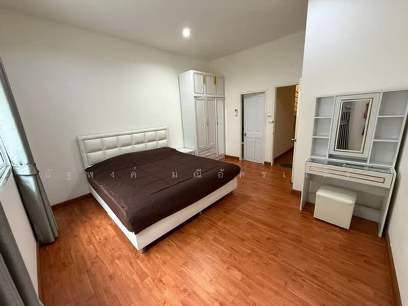 Modern Life Townhome At Huaikwang, Bangkok, ประชาอุทิศ, Huai Khwang, Huai Khwang, Bangkok, 4 Bedrooms, 200 sqm, Townhouse For Rent, by นัฐพงค์ มณีอัครเนตร, 500390959 - DDproperty.com