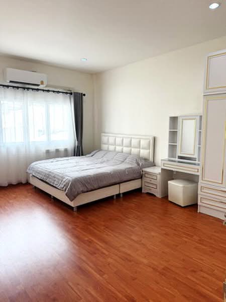 Modern Life Townhome At Huaikwang, Bangkok, ประชาอุทิศ, Huai Khwang, Huai Khwang, Bangkok, 4 Bedrooms, 200 sqm, Townhouse For Rent, by นัฐพงค์ มณีอัครเนตร, 500390959 - DDproperty.com