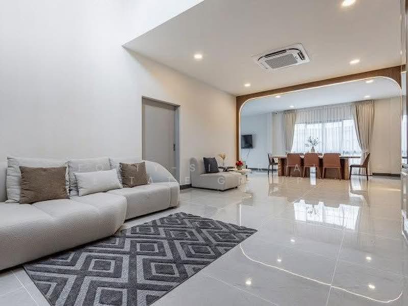 The City Ramintra-Wongwaen, Bangkok, Lieb wong wean - Thai Raman Road, Sam Wa Tawan Tok, Khlong Sam Wa, Bangkok, 4 Bedrooms, 390 sqm, Single Detached House For Rent, by Forty-Six Real Estate Group, 500391007 - DDproperty.com