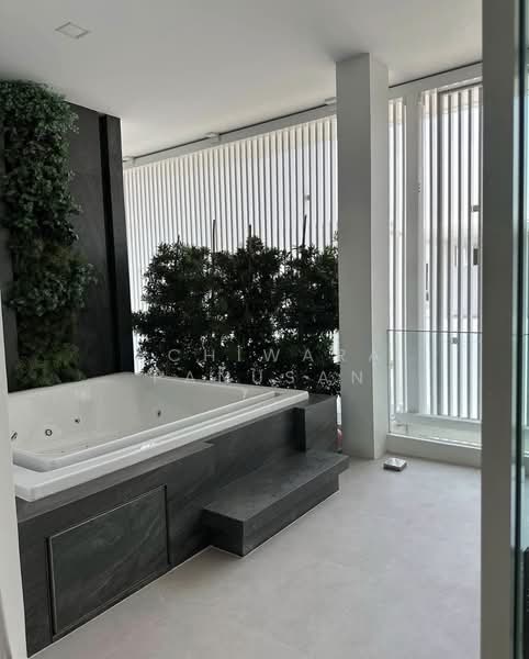 VIVE Ekkamai-Ramintra, Bangkok, Soi Yothin Phatthana 3, Nawamin, Bueng Kum, Bangkok, 4 Bedrooms, 371 sqm, Single Detached House For Rent, by Achiwara Panusan, 500391056 - DDproperty.com