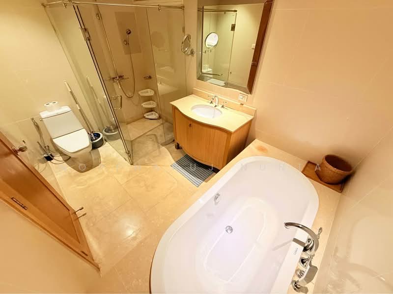 The Empire Place, Bangkok, 88 Narathiwatratchanakharin Road, Thung Maha Mek, Sathon, Bangkok, 1 Bedroom, 65 sqm, Condo For Rent, by Noppharuj Nunta, 500391172 - DDproperty.com