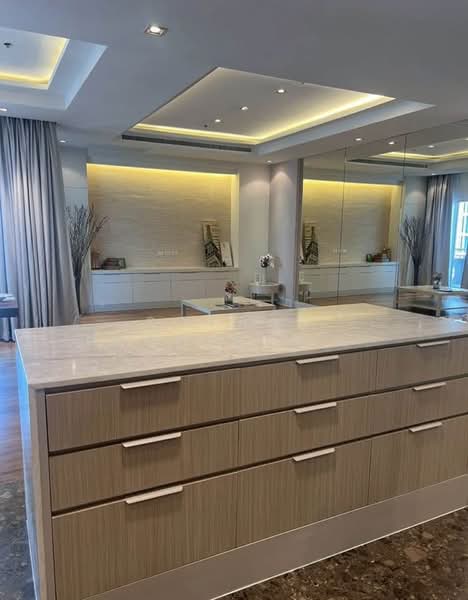 Royal Residence Park, Bangkok, 99 Royal Resident Park Lumphini, Lumphini, Pathum Wan, Bangkok, 3 Bedrooms, 220 sqm, Apartment For Rent, by Somrad Phoopruksachart, 500391207 - DDproperty.com