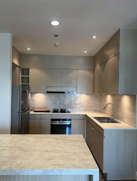 Royal Residence Park, Bangkok, 99 Royal Resident Park Lumphini, Lumphini, Pathum Wan, Bangkok, 3 Bedrooms, 220 sqm, Apartment For Rent, by Somrad Phoopruksachart, 500391207 - DDproperty.com