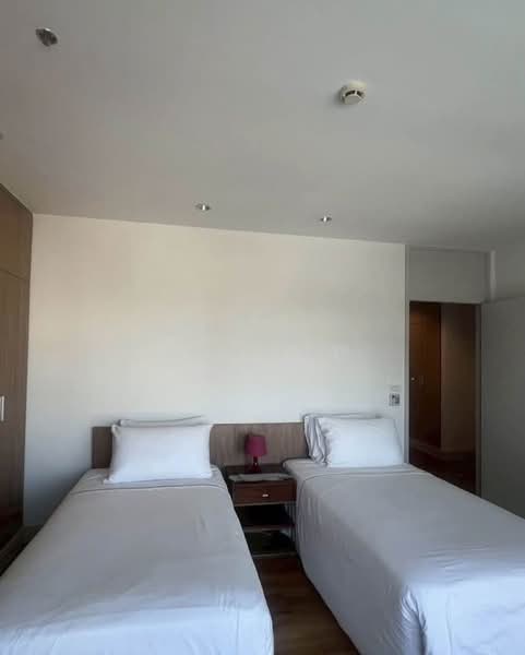Royal Residence Park, Bangkok, 99 Royal Resident Park Lumphini, Lumphini, Pathum Wan, Bangkok, 3 Bedrooms, 220 sqm, Apartment For Rent, by Somrad Phoopruksachart, 500391207 - DDproperty.com