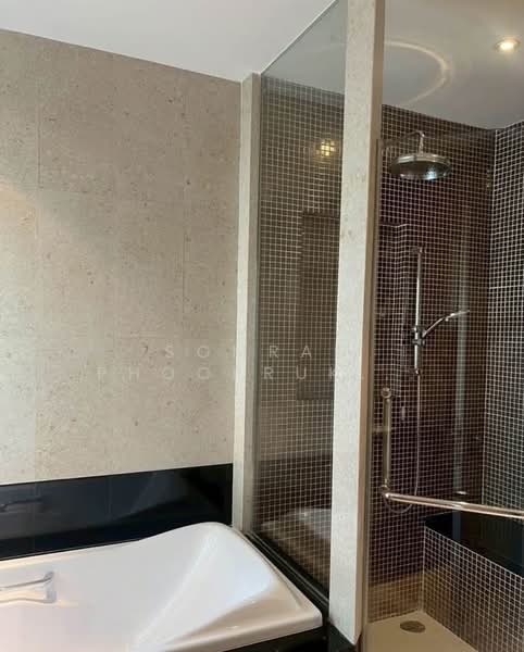 Royal Residence Park, Bangkok, 99 Royal Resident Park Lumphini, Lumphini, Pathum Wan, Bangkok, 3 Bedrooms, 220 sqm, Apartment For Rent, by Somrad Phoopruksachart, 500391207 - DDproperty.com