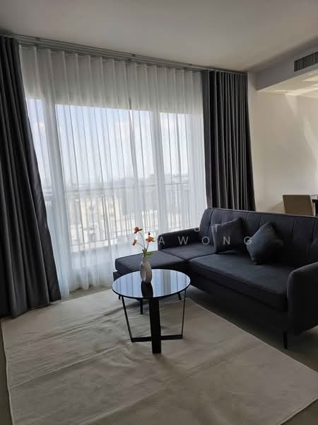 Life Ratchadapisek, Bangkok, 279 Ratchadapisaek Road, Huai Khwang, Bangkok, 2 Bedrooms, 65 sqm, Condo For Rent, by Sarawut Ratchawong, 500391345 - DDproperty.com