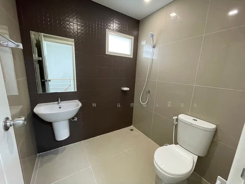 Pruksa Ville 77 Phutthamonthon Sai 4, Nakhon Pathom, Phutthamonthon Sai 4 Road, Krathum Lom, Sam Phran, Nakhon Pathom, 3 Bedrooms, 110 sqm, Townhouse For Sale, by Adithep Saenmueang, 500391445 - DDproperty.com