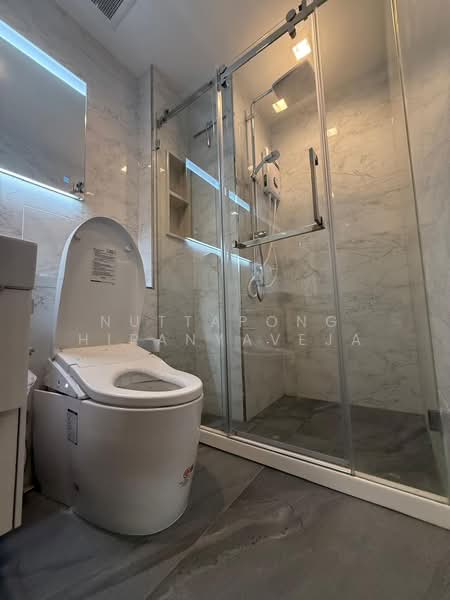 Life Asoke Hype, Bangkok, 339 Chaturathit Rd, Makkasan, Ratchathewi, Bangkok, 2 Bedrooms, 99 sqm, Condo For Sale, by Nuttapong Hiranyaveja, 500391493 - DDproperty.com