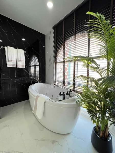 Grande Caribbean, Chon Buri (Pattaya), 492/2 Moo 12 Thappraya Rd, Nong Pru, Bang Lamung (Pattaya), Chon Buri (Pattaya), 4 Bedrooms, 782 sqm, Condo For Sale, by PLC Real Estate, 500391543 - DDproperty.com