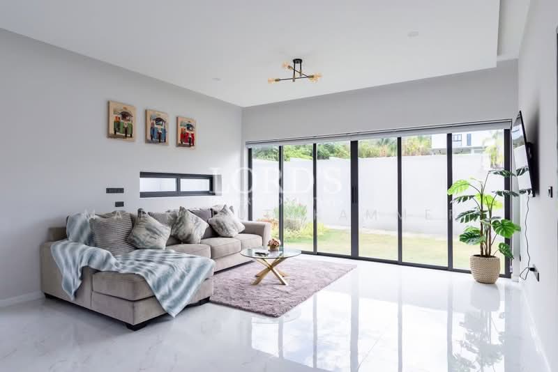 Hua Hin Soi 122, Prachuap Khiri Khan, Nong Kae, Hua Hin, Prachuap Khiri Khan, 4 Bedrooms, 520 sqm, Villa For Sale, by Mark Puttkammer, 500391590 - DDproperty.com
