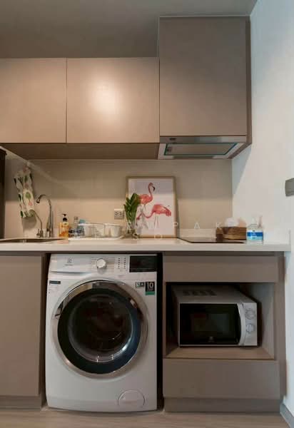 Life Ladprao, Bangkok, 992 Ladprao Road, Jom Phon, Chatuchak, Bangkok, Studio, 30 sqm, Condo For Rent, by Praewpakar Soontawong, 500391600 - DDproperty.com