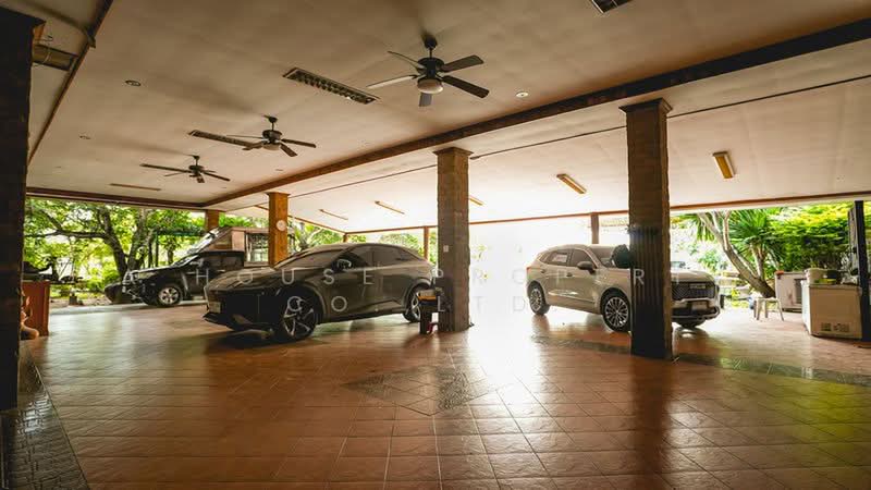 Luxury resort-style mansion for sale, located on Chak Kho-Nong Kham Road, Sriracha, Chon Buri (Pattaya), Nong - Kham, Si Racha, Chon Buri (Pattaya), 6 Bedrooms, 5,932 sqm, Single Detached House For Sale, by A House Property Co.,Ltd., 500391617 - DDproperty.com