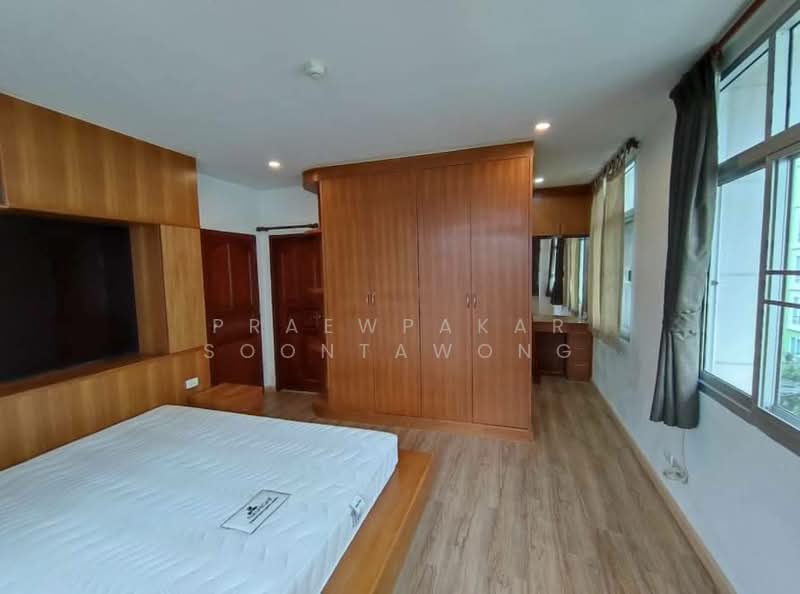 Baan Klang Krung Resort (Ratchada 7) : บ้านกลางกรุงรีสอร์ท รัชดา ซอย7, กรุงเทพ, 7 ซอย รัชดาภิเษก, ดินแดง, ดินแดง, กรุงเทพ, 52 ตร.ม., คอนโด ให้เช่า, โดย Praewpakar Soontawong, 500391632 - DDproperty.com