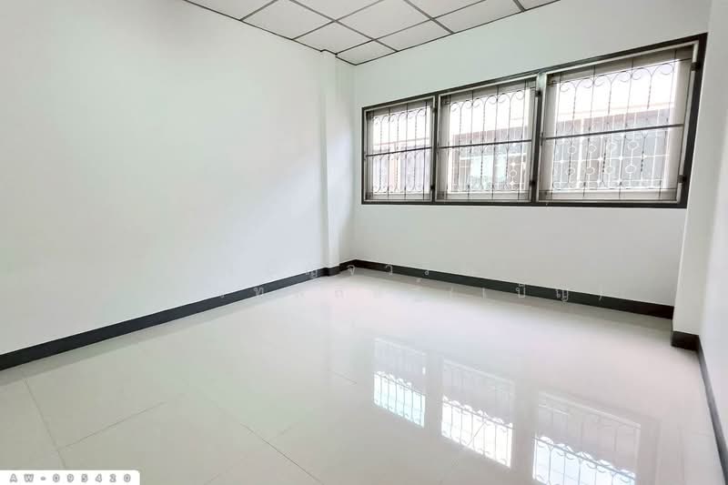 Townhouse, Prachakorn Thai Village, Ladprao 93 (Chokchai 3), AW-095420, Bangkok, Khlong Chaokhun Sing, Wang Thonglang, Bangkok, 2 Bedrooms, 134 sqm, Townhouse For Sale, by Benchawarin Pakkawetppisit, 500391667 - DDproperty.com