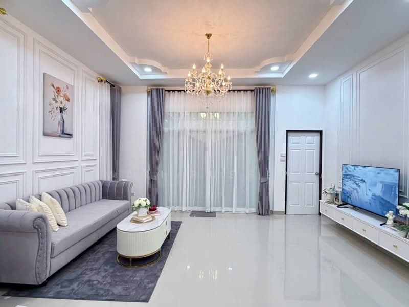 Chokchai Village 9, Chon Buri (Pattaya), Bang Lamung, Bang Lamung (Pattaya), Chon Buri (Pattaya), 2 Bedrooms, 166 sqm, Villa For Sale, by Saimaii Russiphat, 500391735 - DDproperty.com