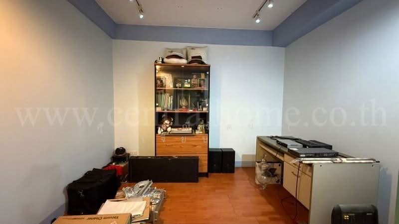 Maneeya Ville, Bangkok, Soi Wachiratham Sathit 12, Bang Chak, Phra Khanong, Bangkok, 4 Bedrooms, 120 sqm, Single Detached House For Sale, by คุณ มณีรัตน์ ( เจี๊ยบ ), 500391805 - DDproperty.com