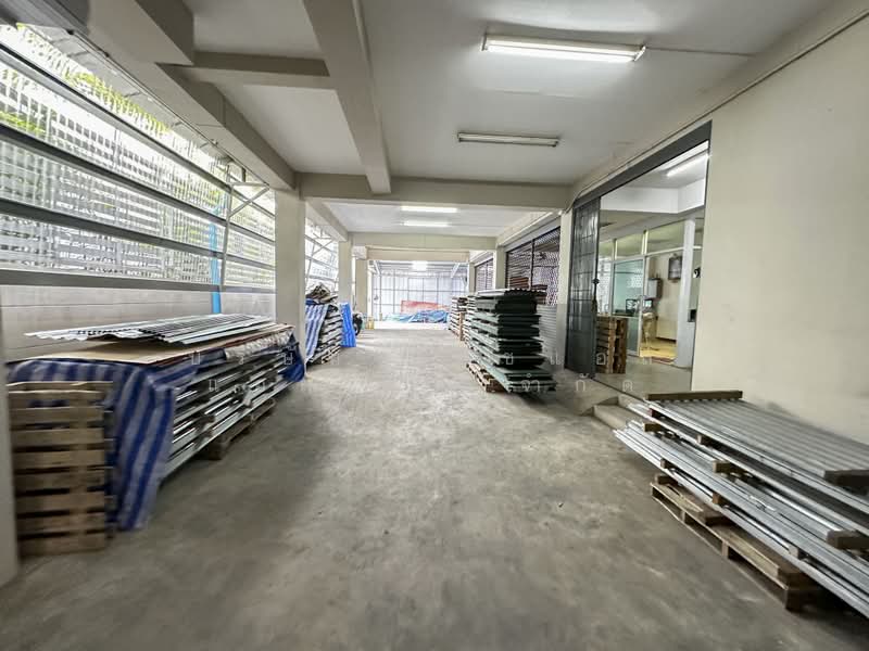 อาคารพาณิชย์ 4.5 ชั้น 2 คูหา พร้อมโรงงาน (ซ.สุดประเสริฐ 3) บางคอแหลม กรุงเทพ, กรุงเทพ, บางรัก, กรุงเทพ, 1,135 ตร.ม., โกดัง-โรงงาน ขาย, โดย บริษัท เอชแอล แอสเซท จำกัด, 500391820 - DDproperty.com