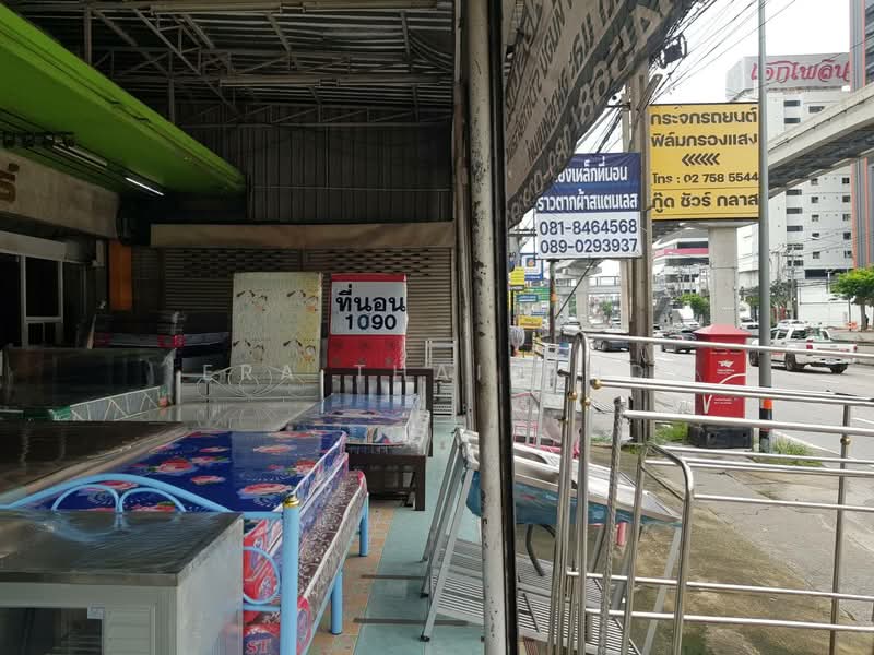 ขายอาคารพาณิชย์ 5 ชั้น ทำเลทองติดรถไฟฟ้า ริมถนนใหญ่ศรีนครินทร์ (ตรงข้าม Foodland) สำโรงเหนือ, Samut Prakan, Samrong Nua, Muang Samut Prakarn, Samut Prakan, , 960 sqm, Shophouse For Sale, by ERA Thailand, 500391838 - DDproperty.com
