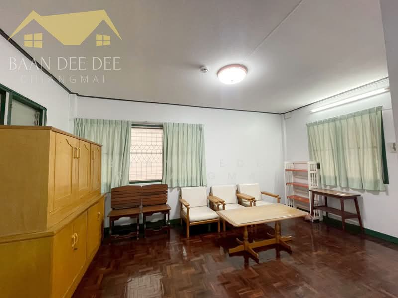 บ้านให้เช่า – ใกล้ประตูท่าแพ เพียง 5 นาที ค่าเช่า 65,000 บาท / เดือน รหัสทรัพย์ : No.1H692, เชียงใหม่, ศรีภูมิ, เมืองเชียงใหม่, เชียงใหม่, 200 ตร.ม., บ้านเดี่ยว ให้เช่า, โดย Baandeedee Chiangmai, 500391855 - DDproperty.com