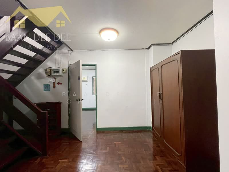 A house for rent near Tha Phae Gate, Chiang Mai Rental Price: 65,000 THB / month No.1H692, Chiang Mai, Sri Phum, Muang Chiang Mai, Chiang Mai, 4 Bedrooms, 200 sqm, Single Detached House For Rent, by Baandeedee Chiangmai, 500391855 - DDproperty.com