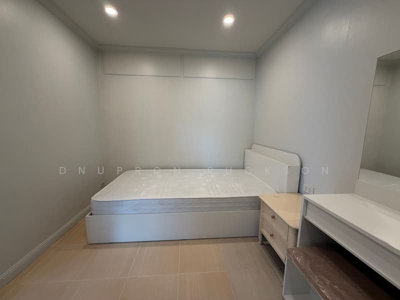 D.S. Tower 2 Sukhumvit 39, Bangkok, Soi Sukhumvit 39, Khlong Tan Nua, Watthana, Bangkok, 2 Bedrooms, 69 sqm, Condo For Rent, by Dnupron Ruckson, 500391895 - DDproperty.com