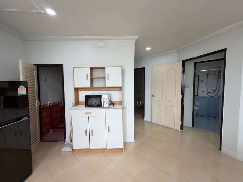 D.S. Tower 2 Sukhumvit 39, Bangkok, Soi Sukhumvit 39, Khlong Tan Nua, Watthana, Bangkok, 2 Bedrooms, 69 sqm, Condo For Rent, by Dnupron Ruckson, 500391895 - DDproperty.com